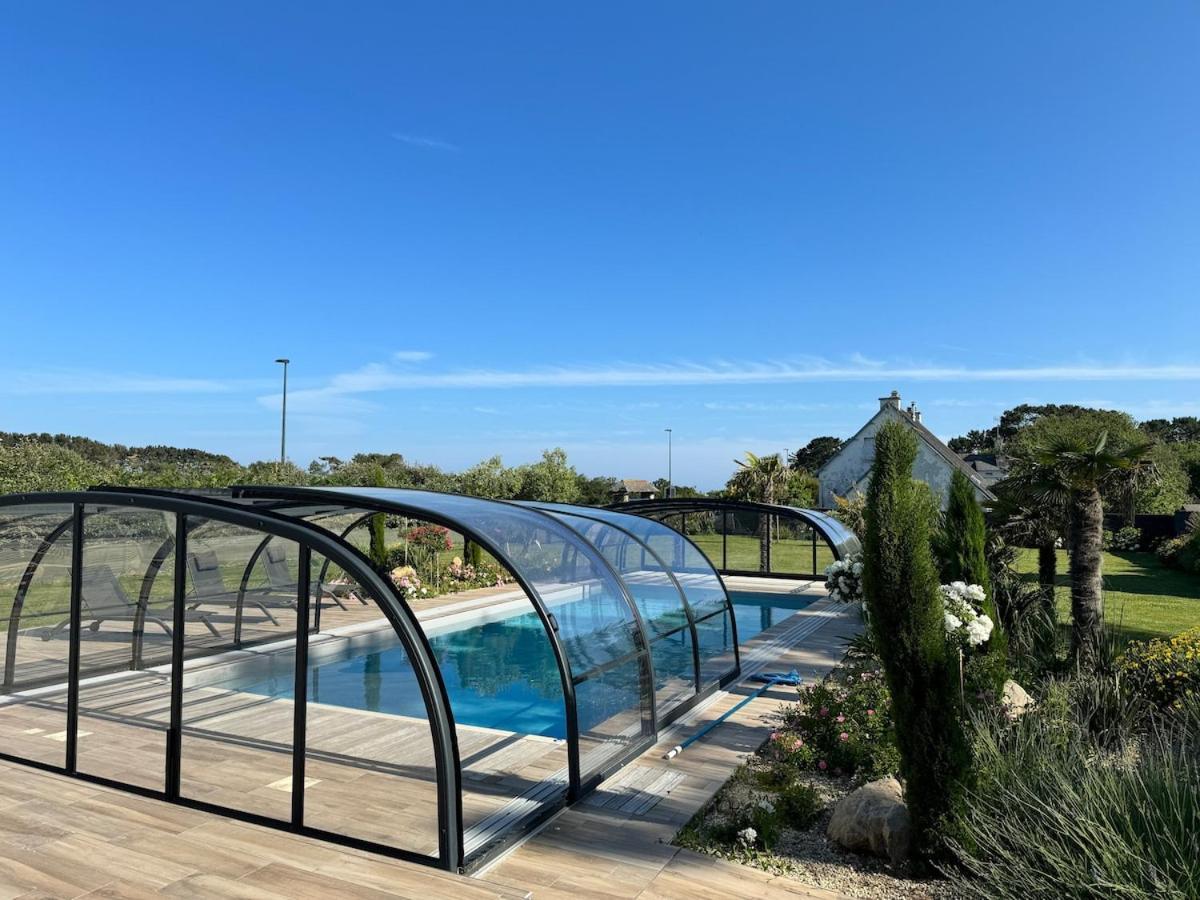 Superbe Villa Tout Confort Avec Piscine Chauffee Er Couverte Et Spa A 2 Pas De La Plage Fouesnant Buitenkant foto